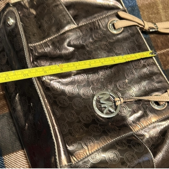 Michael Kors Shimmery Tote Bag - Picture 4 of 16